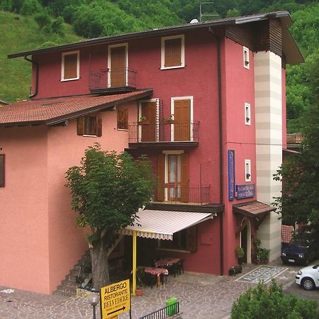 קוליו Albergo Belvedere מראה חיצוני תמונה